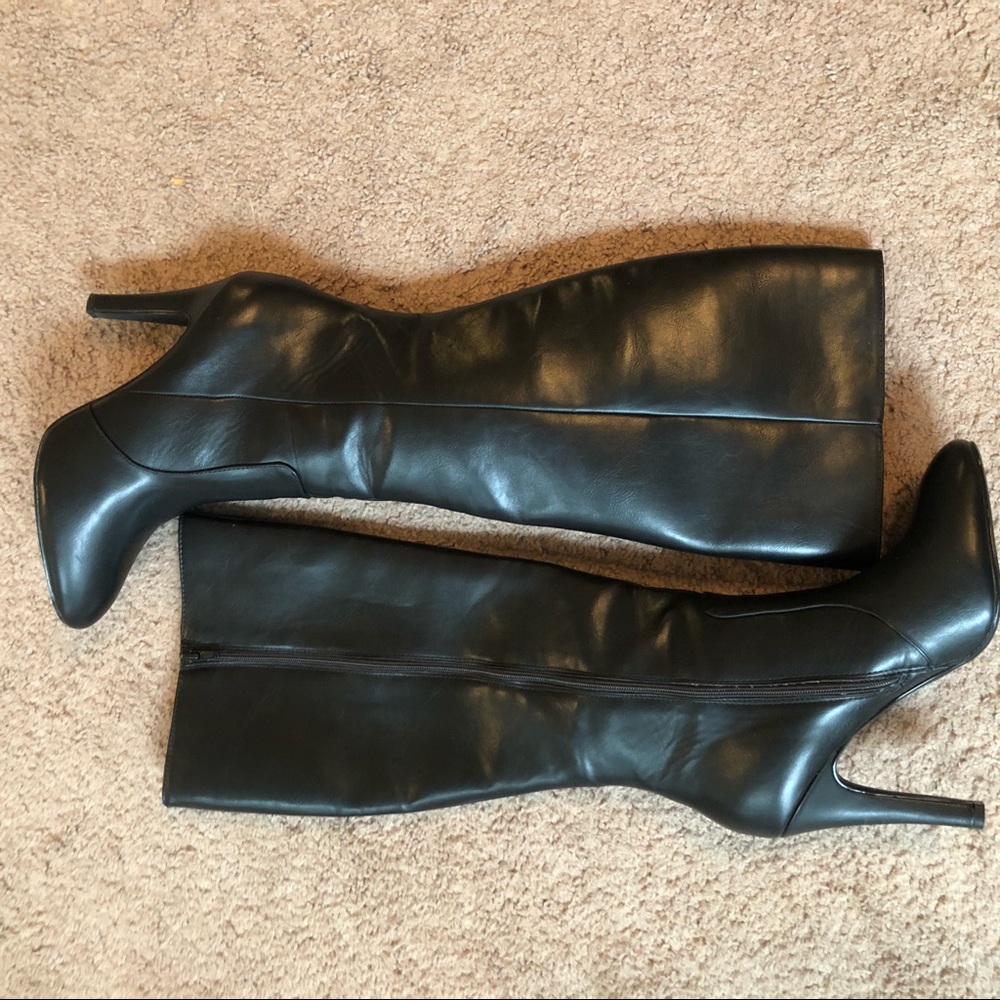 Black Tall Boots